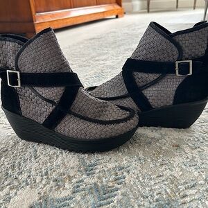 Bernie Mev silver and black suede booties, size 38